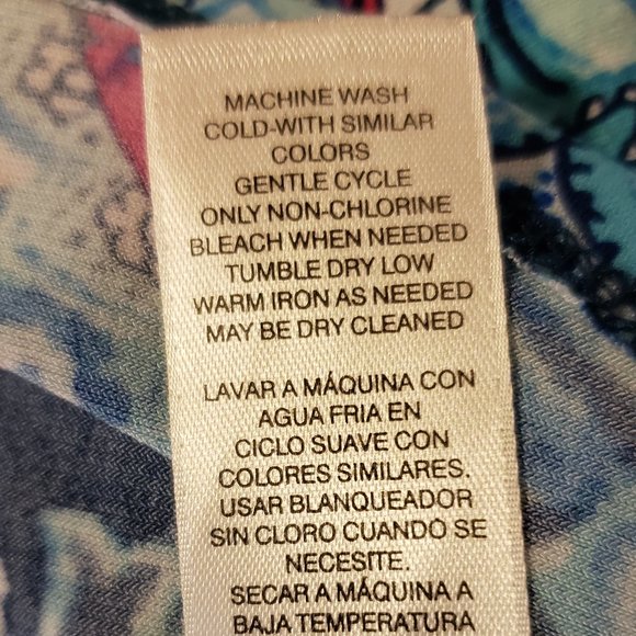 Chico's super cute print top size 2(14) - Picture 7 of 8